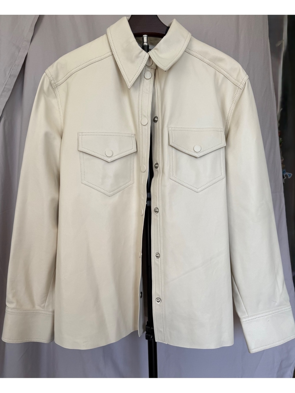 L'Academie Aylah Faux Leather Blouse Shirt Jacket Cream Beige Women's Size S - Picture 3 of 7